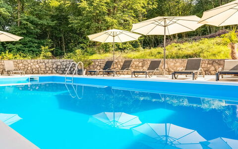 Matej: Piscine, Loisir, Recours, Mobilier De Jardin, Eco Hôtel, Parapluie, Balancelle, Hôtel, Ombre, Ville Resort