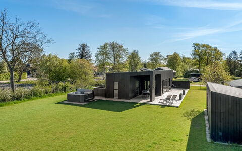 Barnet - 180M to the Fjord: Herbe, Lot Terre, Domicile, Jardin, Pelouse, Biens, Prairie, Aménagement Paysager, Gazon Artificiel, Cour