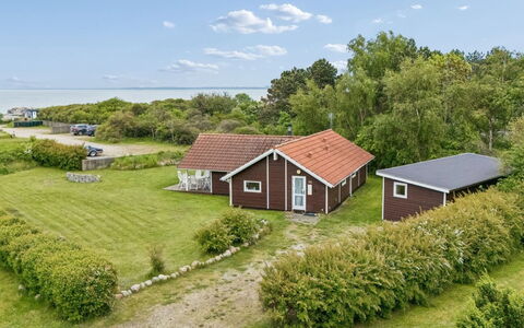 Terne - 90M from the Sea: Chalet, Arrière-Cour, Cour, Batiments Jardin, Cabanon, Siding, Mobilier De Jardin, Cabane En Rondins, Structure En Plein Air, Cabane