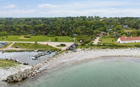 Terne - 90M from the Sea: Chalet, Arrière-Cour, Cour, Batiments Jardin, Cabanon, Siding, Mobilier De Jardin, Cabane En Rondins, Structure En Plein Air, Cabane