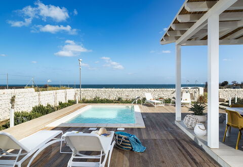 Timo: Recours, Mobilier De Jardin, Mer, Piscine, Eco Hôtel, Chaise, Ombre, Balancelle, Océan, Parapluie