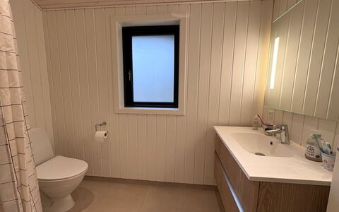 Antonina - 775M from the Sea: Sol, Bois, Sol, Design Intérieur, Luminaire Plomberie, Plomberie, Pièce, Évier, Salle De Bains, Tache De Bois