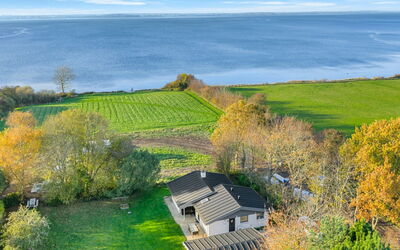 Sigbrit - 100M from the Sea