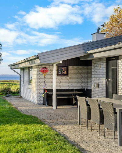 Sigbrit - 100M from the Sea