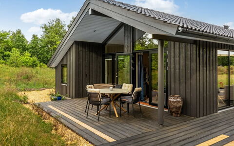Jelisaveta - 45Km from the Sea: Chalet, Arrière-Cour, Cour, Batiments Jardin, Cabanon, Siding, Mobilier De Jardin, Cabane En Rondins, Structure En Plein Air, Cabane