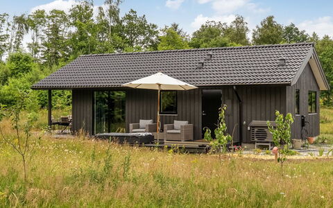 Jelisaveta - 45Km from the Sea: Toit, Maison, Chalet, Domicile, Zone Rurale, Batiments Jardin, Cabanon, Siding, Jardin, Ferme