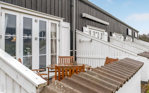 Benthe - 100M to the Fjord: Chalet, Arrière-Cour, Cour, Batiments Jardin, Cabanon, Siding, Mobilier De Jardin, Cabane En Rondins, Structure En Plein Air, Cabane