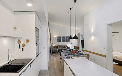 Morgentau: Design Intérieur, Sol, Plafond, Cuisine, Meubles, Sol, Luminaire, Comptoir, Éclairage, Pièce