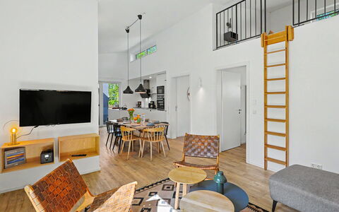 Lichtblick: Design Intérieur, Meubles, Sol, Sol, Bois, Plafond, Parquet, Salon, Pièce, Canapé