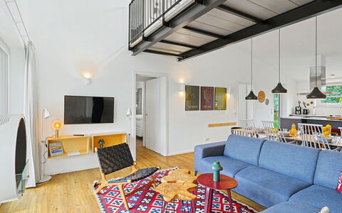 Dümmersee Lodge: Design Intérieur, Meubles, Sol, Plafond, Sol, Canapé, Pièce, Salon, Éclairage, Luminaire