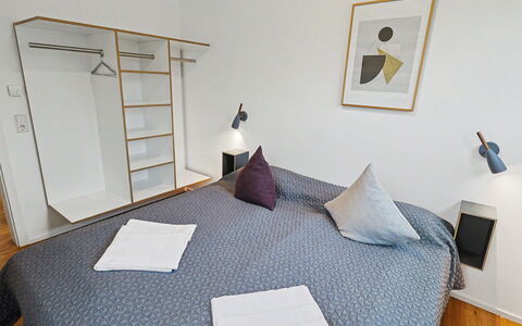Küstenflair: Meubles, Design Intérieur, Sol, Sol, Chambre, Bois, Lit, Pièce, Éclairage, Drap De Lit