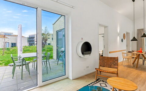 Favola: Domicile, Appartement, Chaise, Table Cuisine Et Salle A Manger, Plante D'Appartement, Daylighting, Table Basse, Salon