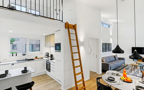 Favola: Design Intérieur, Meubles, Sol, Sol, Plafond, Pièce, Salon, Parquet, Appartement, Chaise
