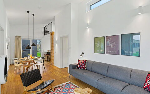 Dümmerliebe: Design Intérieur, Meubles, Sol, Sol, Mur, Canapé, Plafond, Bois, Salon, Parquet