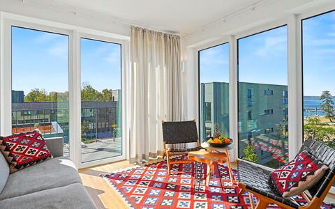 Penthouse Seevibes: Appartement, Condominium, Balcon, Parquet, Chaise, Dur, Tache De Bois, Plante D'Appartement, Hôtel, Appartement Penthouse
