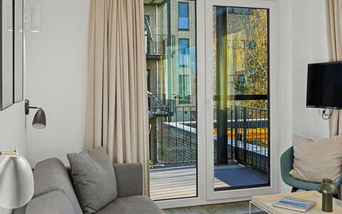 Seeflair: Design Intérieur, Meubles, Sol, Bois, Sol, Canapé, Appartement, Pièce, Salon, Plafond