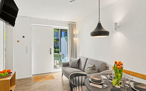 Seewind: Design Intérieur, Meubles, Sol, Sol, Bois, Plafond, Pièce, Éclairage, Luminaire, Salon