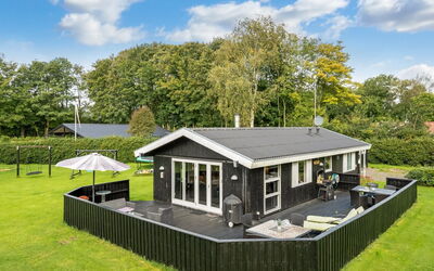 Vilhelm - 10Km from the Sea