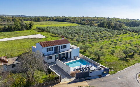 Villa Tiamo: Bleu, Piscine, Zone Résidentielle, Biens, Domicile, Composite, Recours, Villa, Eco Hôtel, Ferme