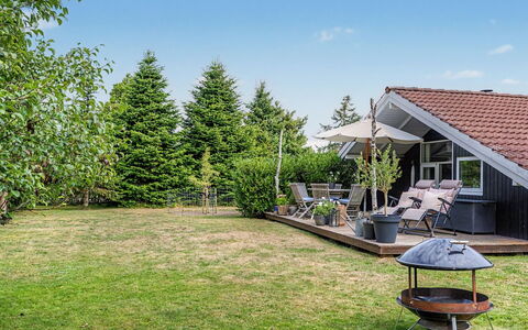 Lirim - 400M from the Sea: Herbe, Arbuste, Maison, Domicile, Jardin, Toit, Chalet, Lot Terre, Pelouse