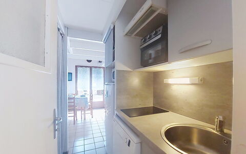 Les Villas de la Palmyre: Design Intérieur, Sol, Sol, Comptoir, Plafond, Luminaire Plomberie, Pièce, Principaux Appliance, Évier, Cuisine