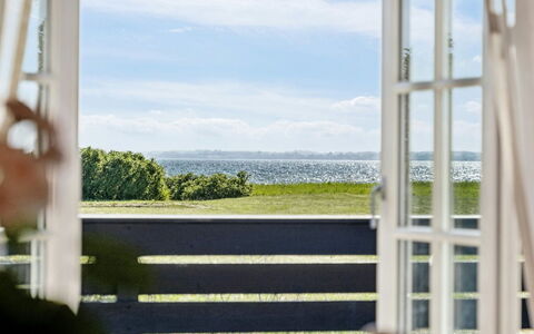 Dietke - 85M from the Sea: Bleu, Chalet, Maison, Domicile, Ferme, Biens, Siding