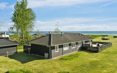Dietke - 85M from the Sea