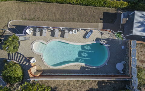Villa Caroline, Private Pool and Seaview: Bleu, Piscine, Recours, Mobilier De Jardin, Loisir, Composite, Caractéristique De L'Eau, Ombre, Eco Hôtel, Aménagement Paysager