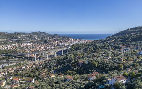 Villa Caroline, Private Pool and Seaview: Zone Résidentielle, Ville, Colline, Paysage, Établissements Humains, Banlieue, Station De Montagne, Village, Côte, Vue Du Ciel