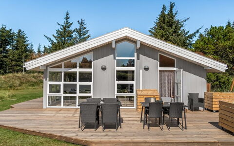 Melita - 2Km from the Sea: Bleu, Arbuste, Chalet, Couverture De Sol, Jardin, Biens, Ombre, Aménagement Paysager, Ferme, Eco Hôtel