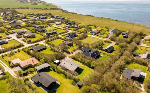 Jaane - 250M to the Fjord: Chalet, Arrière-Cour, Cour, Batiments Jardin, Cabanon, Siding, Mobilier De Jardin, Cabane En Rondins, Structure En Plein Air, Cabane