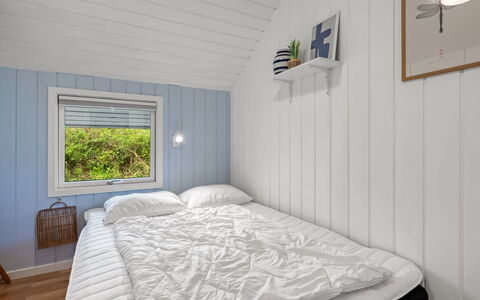 Athislus - 1.1Km from the Sea: Bois, Chambre, Sol, Sol, Plafond, Lit, Domicile, Literie, Cadre De Lit, Drap De Lit