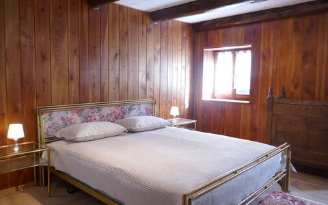 La Casetta: Meubles, Design Intérieur, Lit, Mur, Chambre, Sol, Bois, Sol, Drap De Lit, Literie