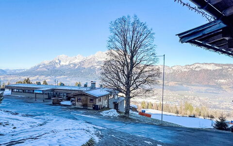 Sankt Johann in Tirol 25: Ciel, Neige, L'Hiver, Station De Montagne, Gelé, Chaîne De Montagnes, Glacial Relief, Chalet, Pente, Matin