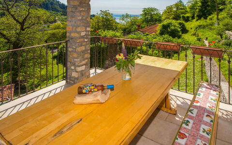 Sirotnjak 1: Meubles, Bois, Table, Chaise, Porche, Table Cuisine Et Salle A Manger, Mobilier De Jardin, Recours, Eco Hôtel, Tableau De Plein Air