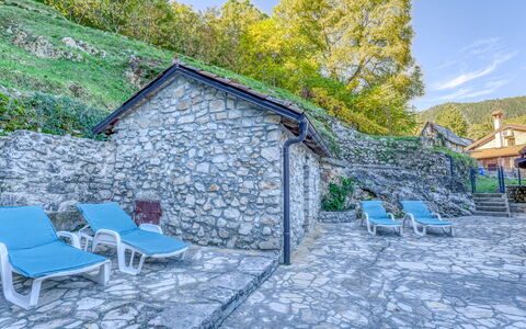 Sirotnjak 2: Paysage Naturel, Maison, Zone Rurale, Paysage, Chalet, Banque, Lac, Forêt, Réservoir