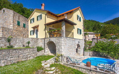 Sirotnjak: Paysage Naturel, Maison, Zone Rurale, Paysage, Chalet, Banque, Lac, Forêt, Réservoir