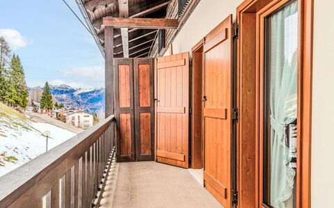 Le Campanule: Bois, Dur, Tache De Bois, Planche, Parquet, Balcon, Balustrade, Balustre, Lumber, Plate-Forme