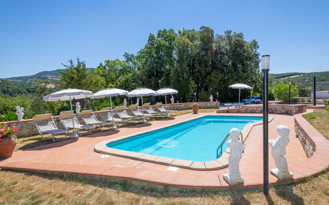 Enda: Piscine, Recours, Eco Hôtel, Hôtel, Ville Resort, Villa, Mobilier De Jardin, Parapluie, Balancelle
