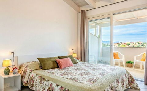 Spritz Home: Meubles, Design Intérieur, Sol, Sol, Chambre, Lit, Plafond, Linge, Pièce, Appartement