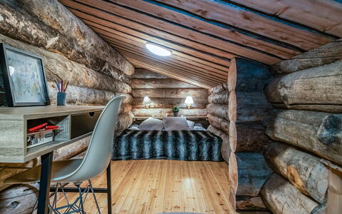 Tunturin Villa Pipo: Bois, Chambre, Plafond, Domicile, Drap De Lit, Literie, Dur, Lit, Cabane En Rondins, Linge