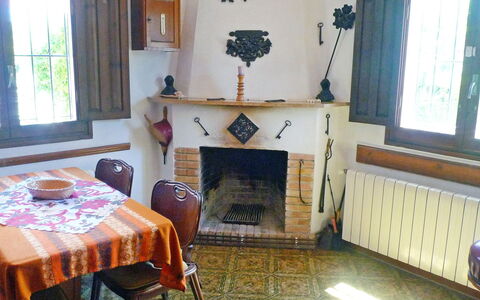 Marinada: Pièce, Propriété, Meubles, Design Intérieur, Maison, Salon, Bâtiment, Sol, Domicile, Immobilier
