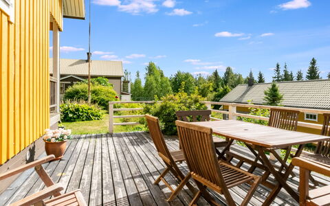 Muhola: Design Intérieur, Meubles, Canapé, Sol, Sol, Pièce, Plafond, Salon, Appartement
