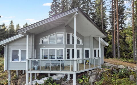 Villa Lokinkärki: Bâtiment, Zone Résidentielle, Fenêtre, Maison, Domicile, Toit, Architecture, Quartier, Façade, Ville