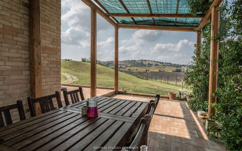 Villa la Dolcevita: Bois, Tache De Bois, Structure En Plein Air, Porche, Ombre, Dur, Pergola, Pavillon, Plate-Forme, Batiments Jardin