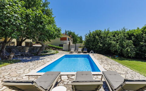 Elli: Piscine, Recours, Ombre, Mobilier De Jardin, Eco Hôtel, Biens, Jardin, Loisir, Arrière-Cour, Aménagement Paysager