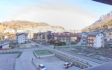 Nuccia Navalge: Appartement, Condominium, Piscine, Quai, Marina, Recours, Hôtel, Ville Resort, Passerelle