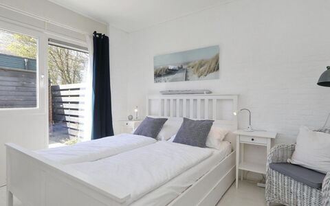 Noordwijkerhout 300: Lit, Meubles, Chambre, Design Intérieur, Literie, Bois, Drap De Lit, Sol, Sol, Linge