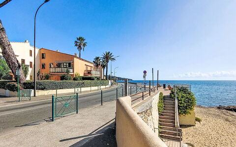 Villa Botrel: Été, Côte, Mer, Cotiers Et Relief Océaniques, Océan, Rive, Ombre, Plage, Recours