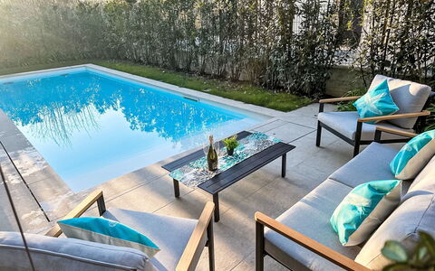 Villa Malia Private Pool: Piscine, Mobilier De Jardin, Ombre, Recours, Chaise, Jardin, Eco Hôtel, Patio, Conception